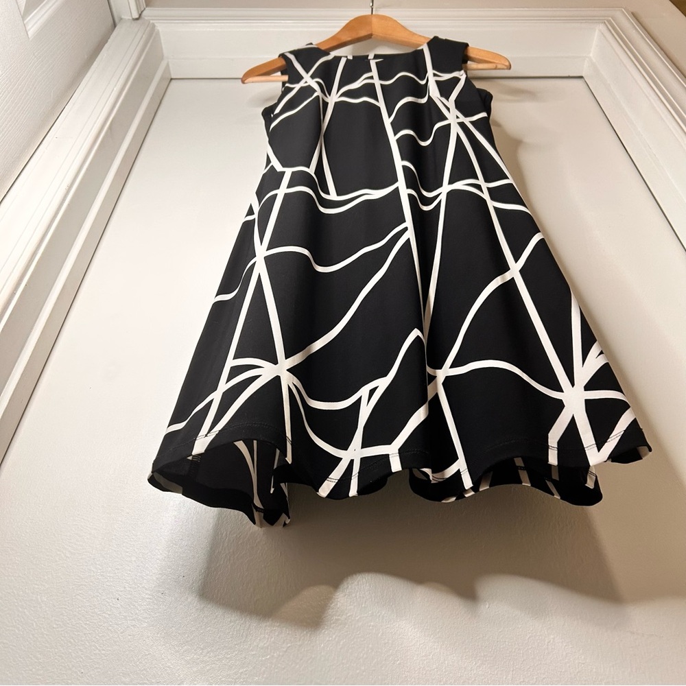Tommy Hilfiger “Cats Cradle” Jersey Shift Dress - Size 2 - Picture 3 of 9